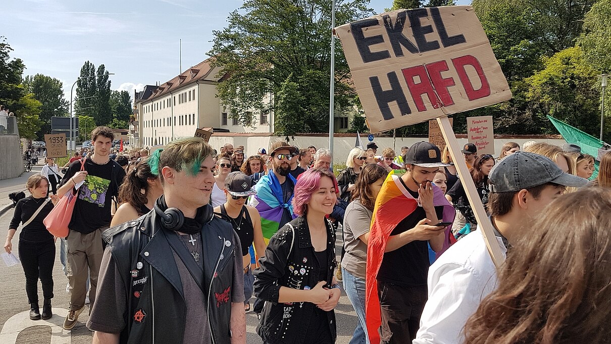 Demo Gegen Die Afd Kompr © H. Reile