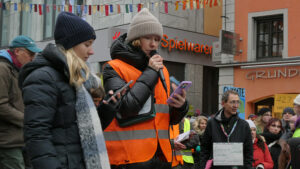 250214 Klimastreik Rednerinnen Amnesty International © Pit Wuhrer