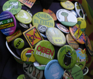 Buttons 2011 S21